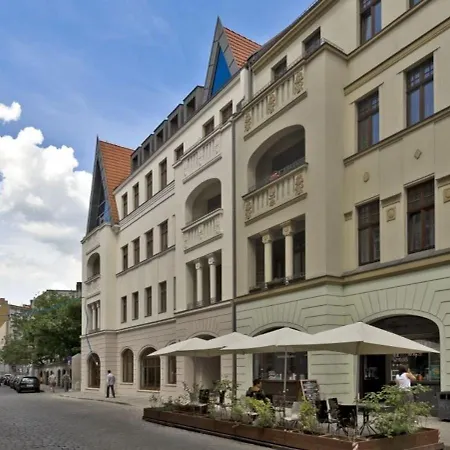 Penguin 2220 Apartman *